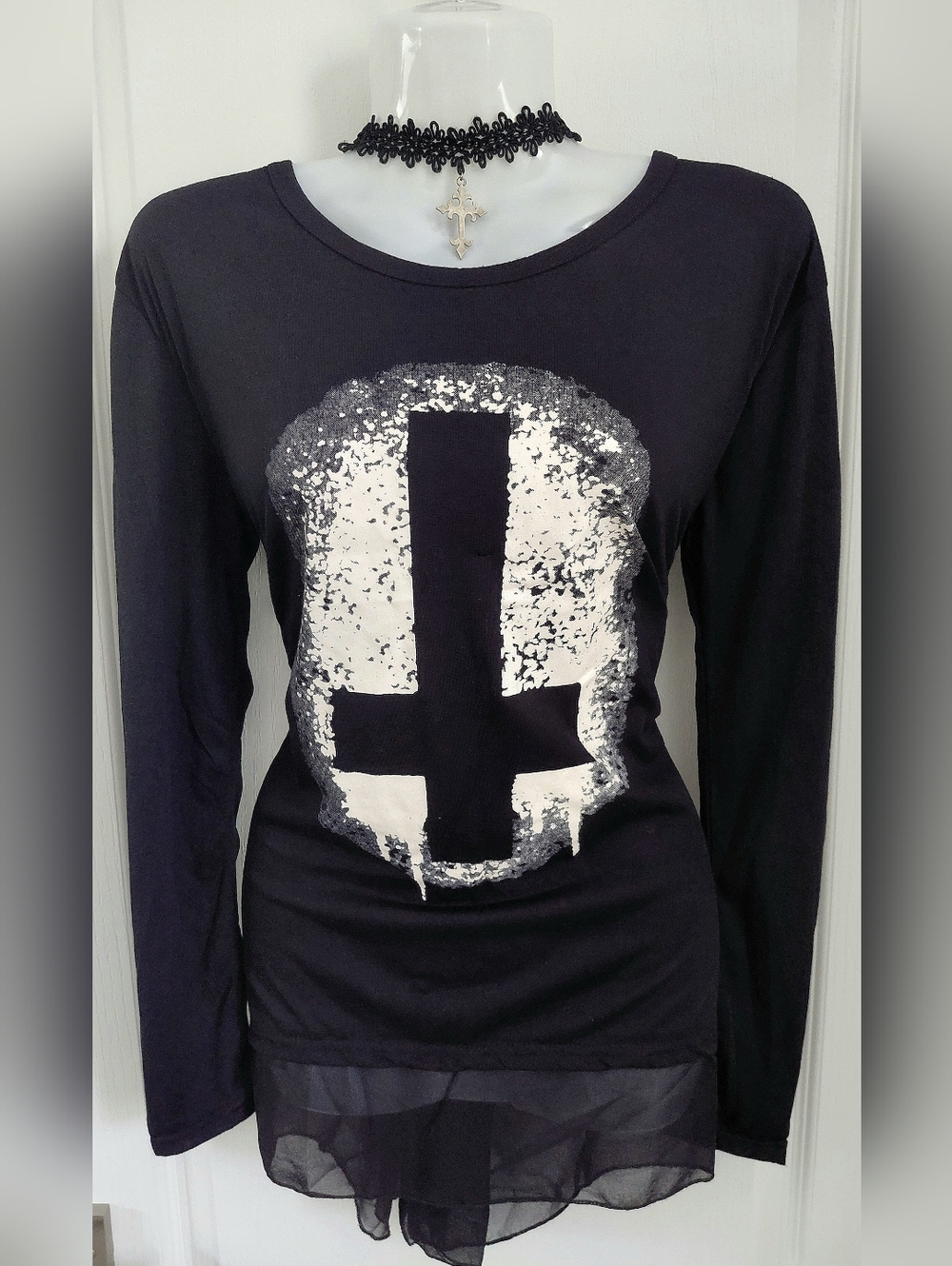NWT Gothic Long Sleeve Womens size: XL